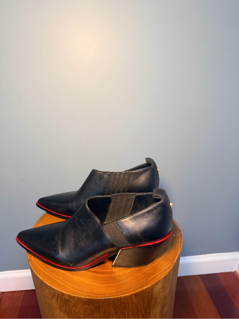 Sigerson Morrison Black Leather Pointed Toe Ankle Booties 7.5 Italy - Picture 6 of 9